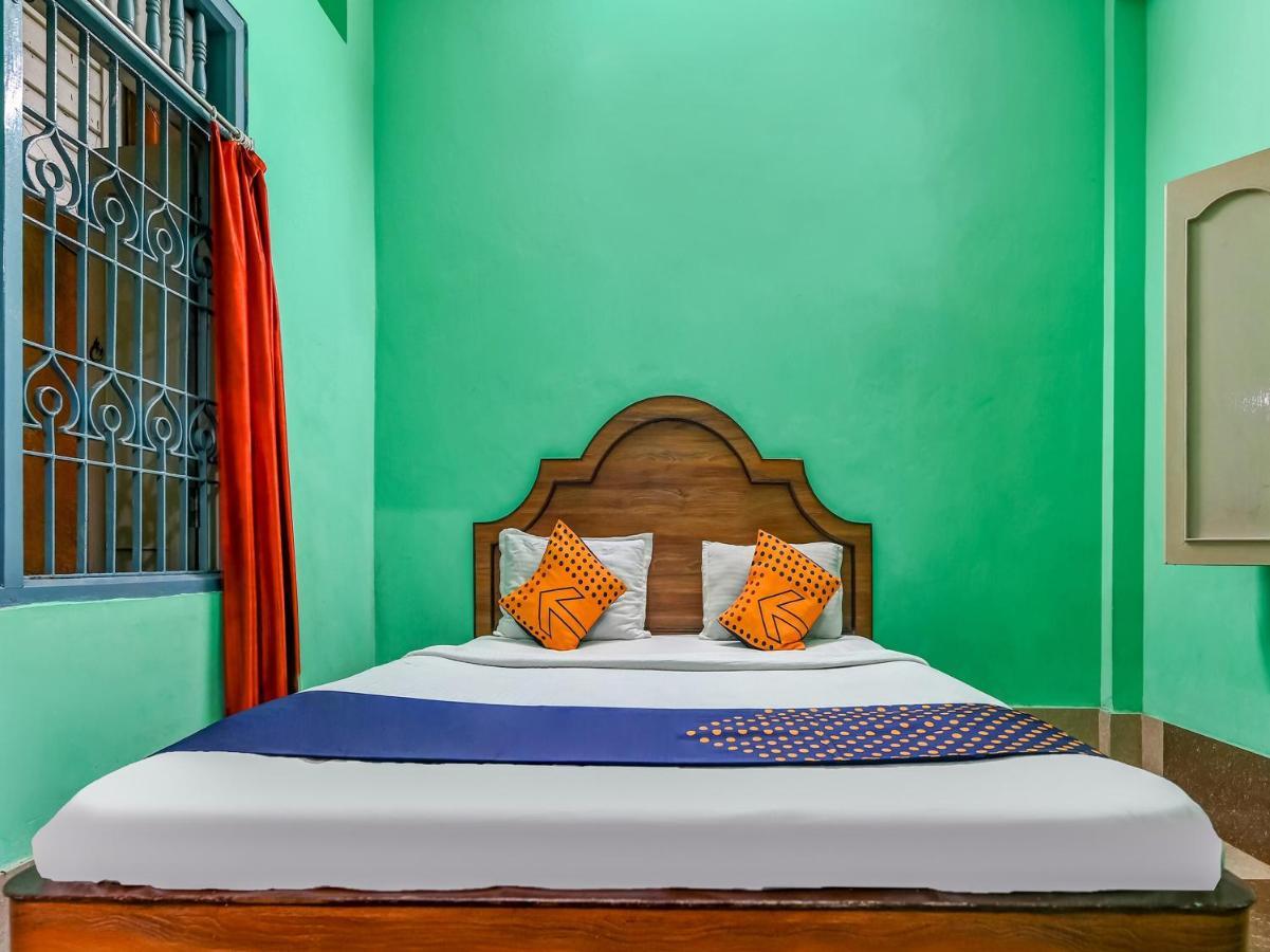 Spot On 81956 Hotel Chandrama And Guest House